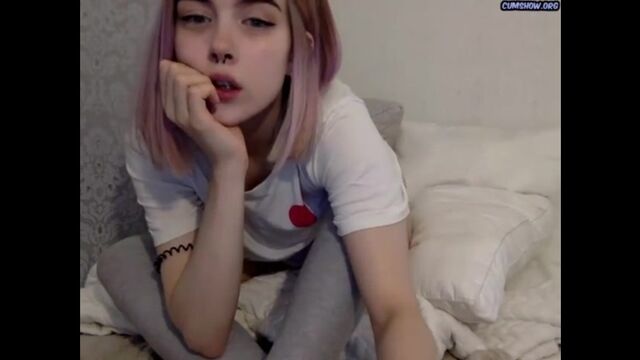 Hot camgirl solo